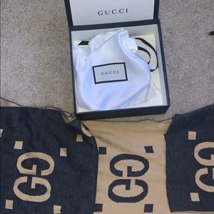 GUCCI Winter Scarf